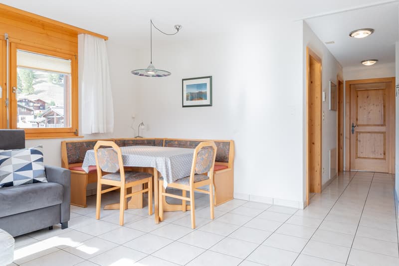 Charmante 2.5-Zimmerwohnung mit traumhafter Aussicht in Ulrichen (5)