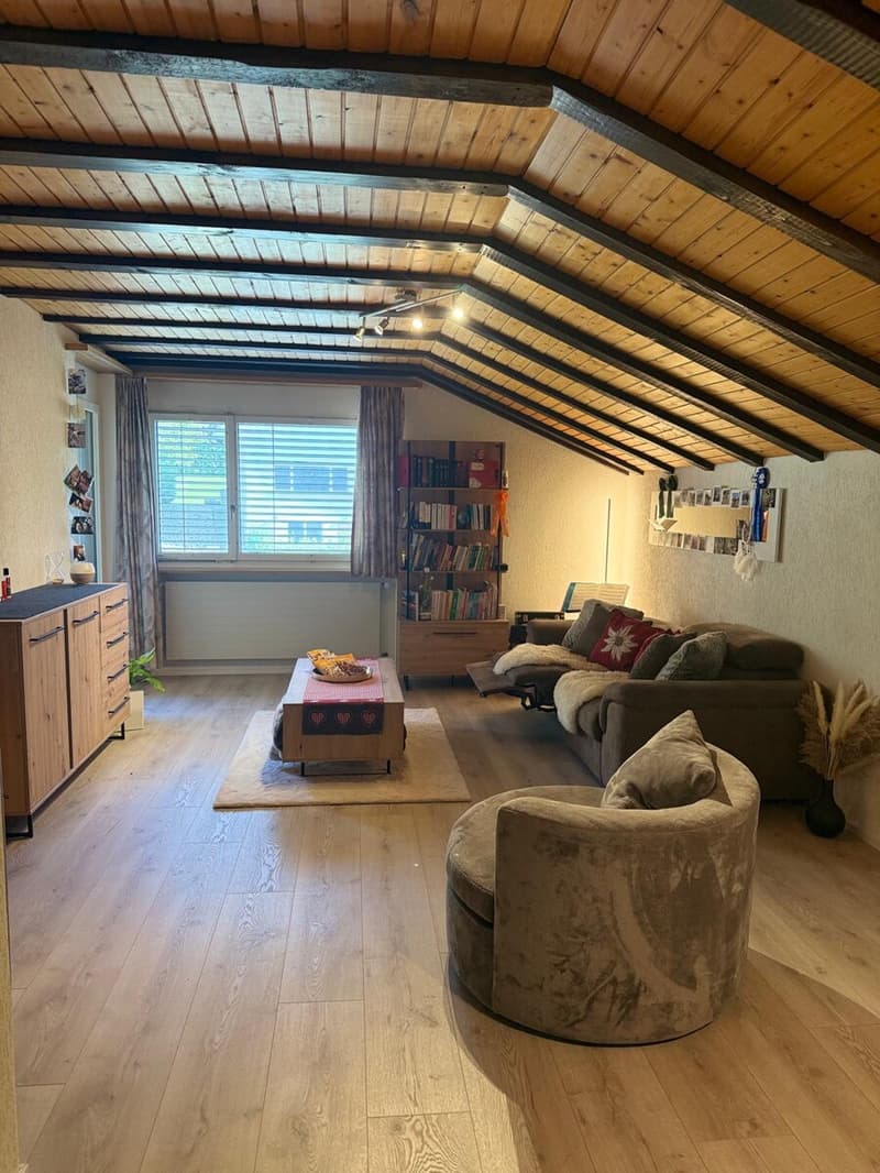 ZU MIETEN: 2-Zimmerwohnung an bevorzugter Lage (5)