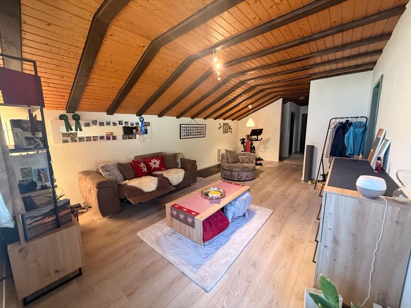 ZU MIETEN: 2-Zimmerwohnung an bevorzugter Lage (3)