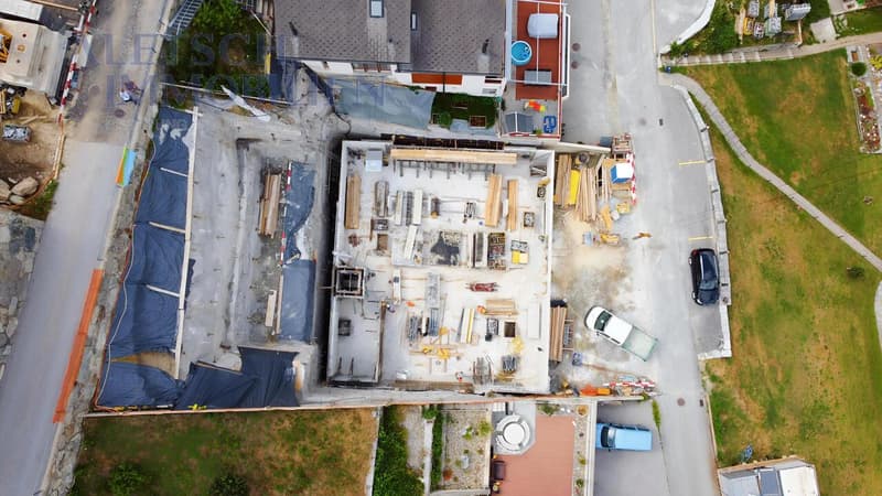 In vendita, appartamento di 2,5 locali nuovo al 3° piano a Staldenried (4)