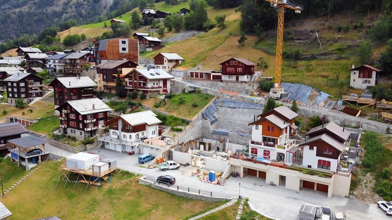 For sale, 2.5 room new apartment on the 3rd floor in Staldenried (5)