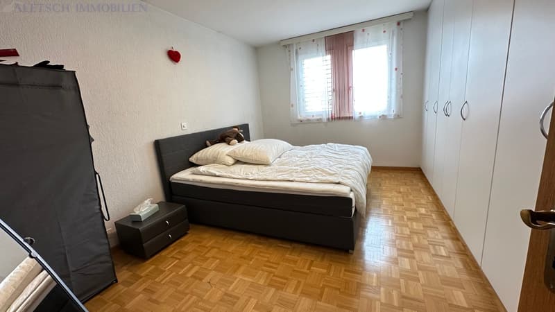 Appartamento centrale di 4,5 locali con balcone orientato a sud, nel centro del villaggio (5)