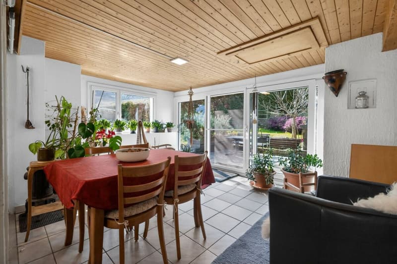 Einfamilienhaus mit Einliegerwohnung an idyllischer Lage mit herrlicher Aussicht - RESERVIERT (6)