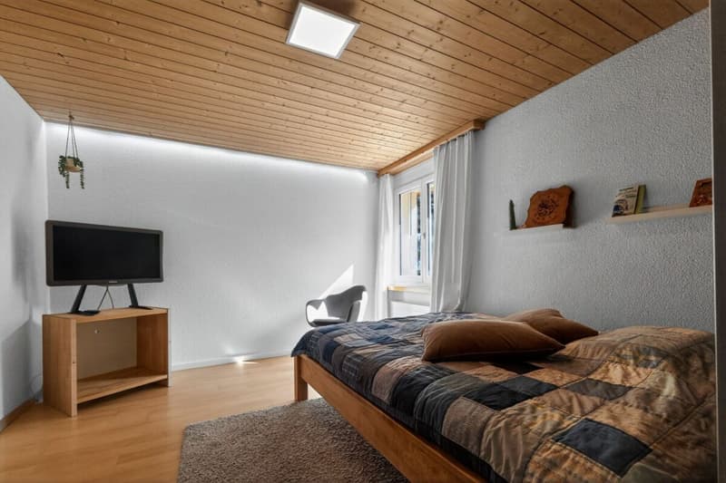 Einfamilienhaus mit Einliegerwohnung an idyllischer Lage mit herrlicher Aussicht - RESERVIERT (9)