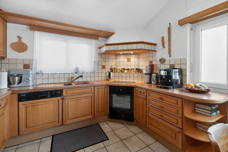 Einfamilienhaus mit Einliegerwohnung an idyllischer Lage mit herrlicher Aussicht - RESERVIERT (3)