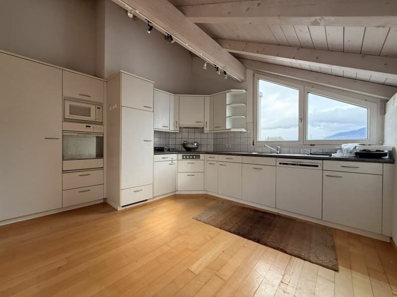 grosszügige 3.5 Zimmer-Dachwohnung im Zentrum von Buchs-Räfis (4)