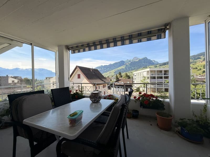 charmante 4 ½ - Zimmerwohnung an attraktiver und sonniger Wohnlage (8)