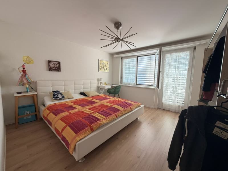 charmante 2 ½ - Zimmerwohnung an attraktiver und sonniger Wohnlage (4)