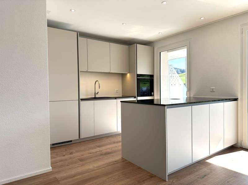 ERSTVERMIETUNG - 3.5-Zimmer-Wohnung im 2. OG mit Balkon und Garage in ruhiger Lage (8)