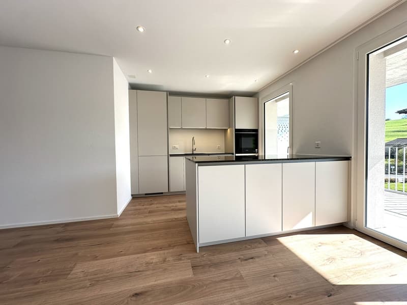 Moderne 3.5-Zimmer-Neubauwohnung mit Balkon und Garage – Erstbezug 2026 (4)