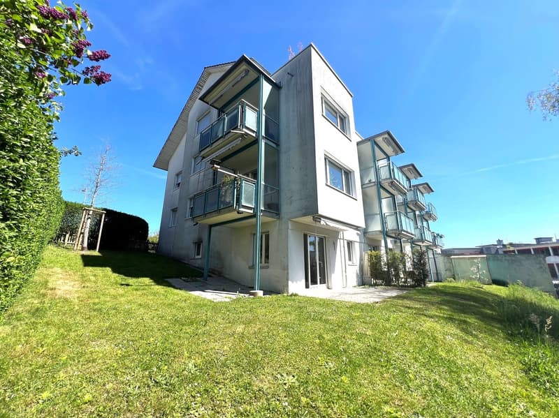 Renovierte 1.5-Zimmer-Wohnung mit Sitzplatz und Parkplatz in Zürich Seebach (10)