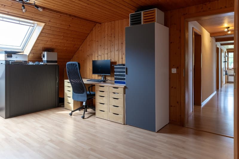 Charmante 4-Zimmer-Dachwohnung an ruhiger Lage (6)