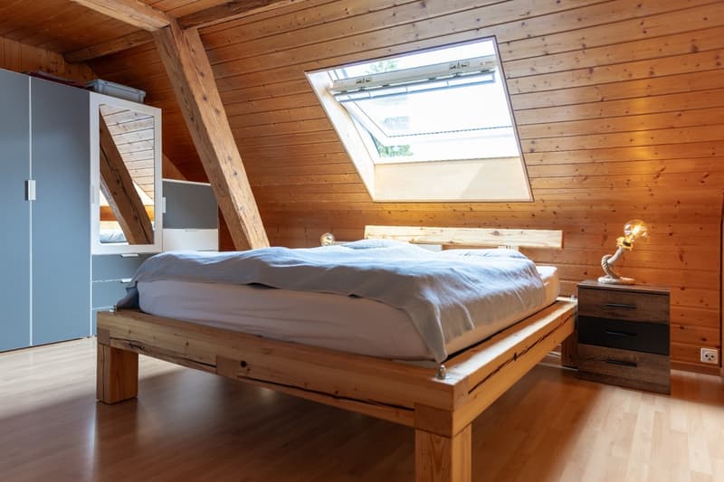 Charmante 4-Zimmer-Dachwohnung an ruhiger Lage (7)