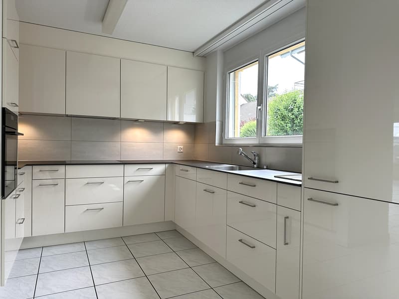 4,5 Zi-Wohnung mit Top See- und Alpensicht! (6)