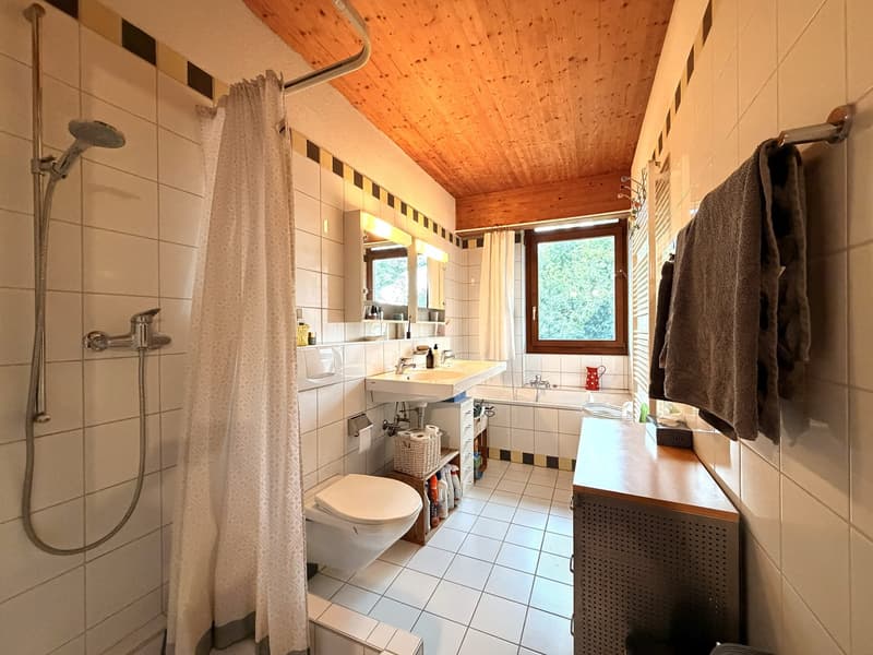 Doppeleinfamilienhaushälfte mit raumhohen Fenstern und vielseitigem Nutzungspotenzial (9)