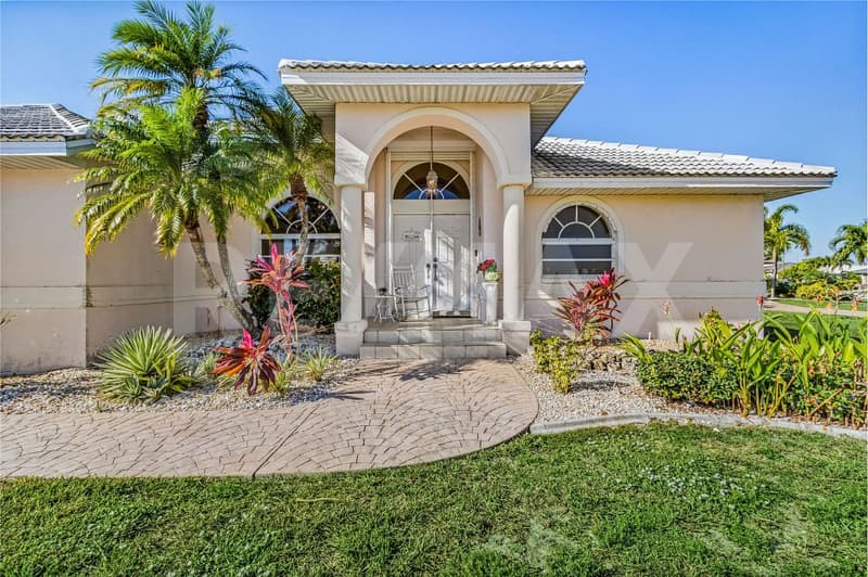 Florida-Traumhaus mit Meerzugang Schweizer Chancen direkt am Wasser! (9)
