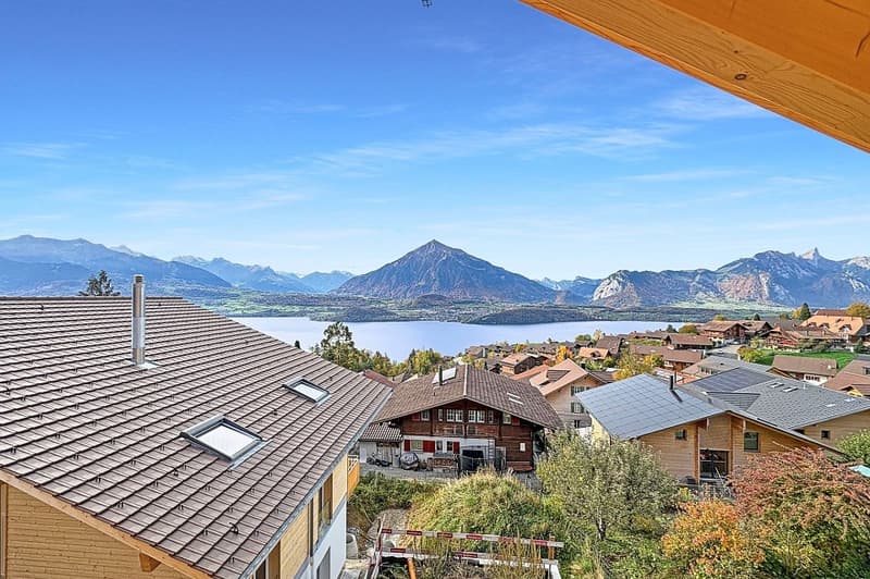 EFH freistehend mit Seesicht & Bergpanorama (1)