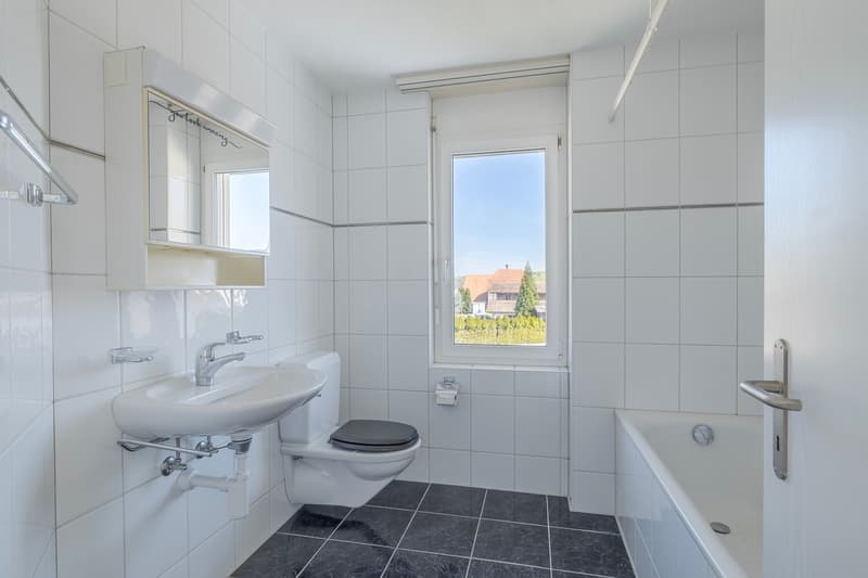 Einfamilienhaus mit Einliegerwohnung in Büren an der Aare (16)