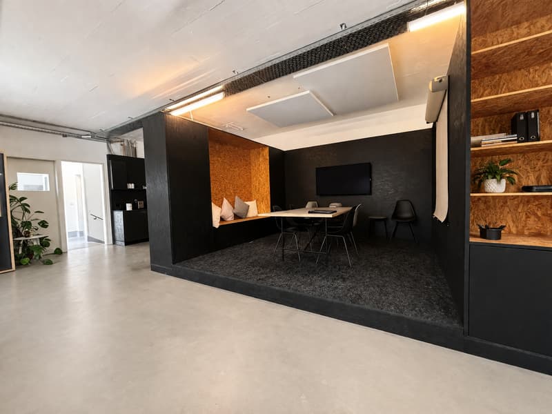 Büro-/Gewerberäumlichkeiten 145.9 m2 (1)