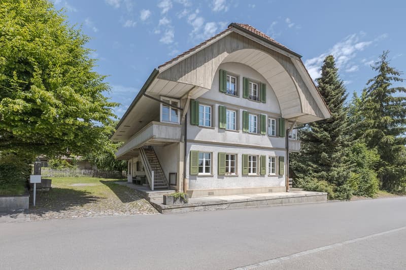 Charmantes Stöckli mit zwei Wohneinheiten (1)