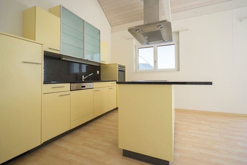 Charmante 3.5-Zimmer-Wohnung mit Balkon in Worben (3)