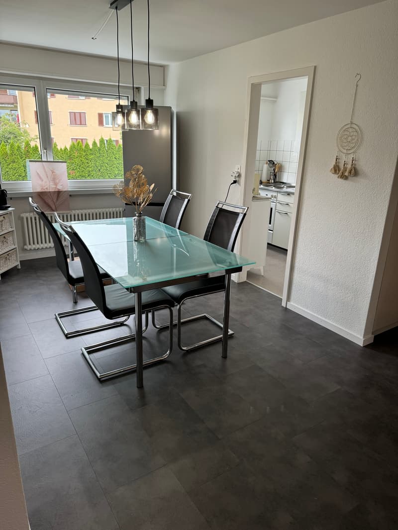 Charmante 3.5-Zimmer-Altbauwohnung mit Balkon in Sulgen – ab September 2026 verfügbar (5)