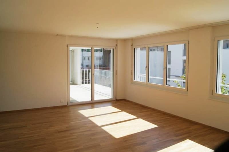 Schöne 3.5 Zimmerwohnung im 1. OG (6)
