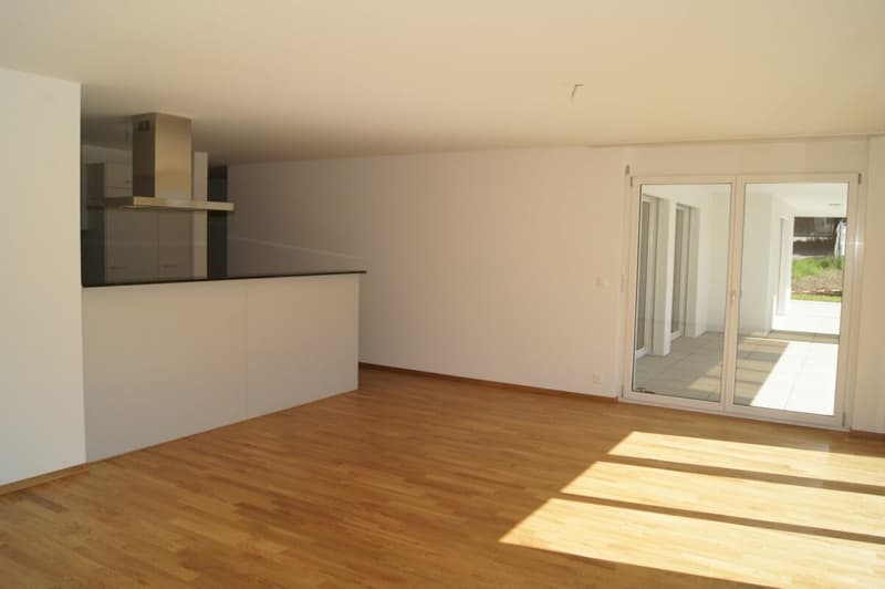 Schöne 3.5 Zimmerwohnung im 1. OG (2)