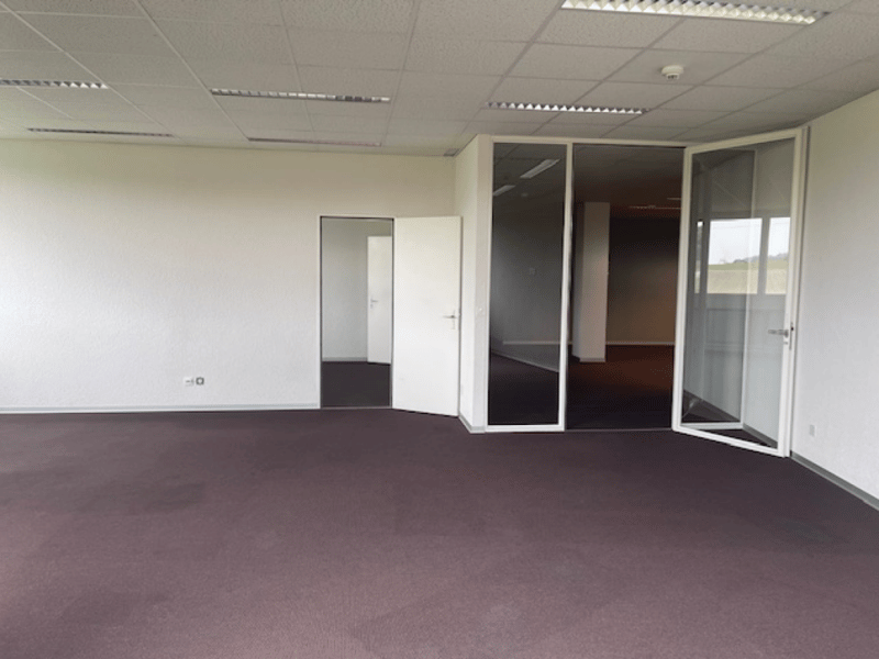 Bürofläche im 1.OG zu vermieten (3)