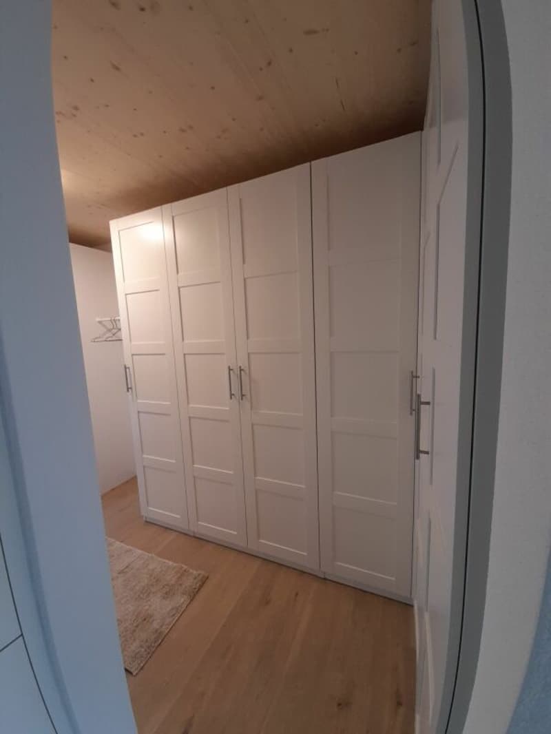 Charmantes möbliertes Appartement mit Balkon in Kleinwohnanlage (5)