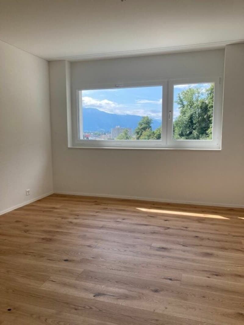 Grosszügige, helle 3.5 Zimmer-Eigentumswohnungen 132m2  im 1. OG (7)