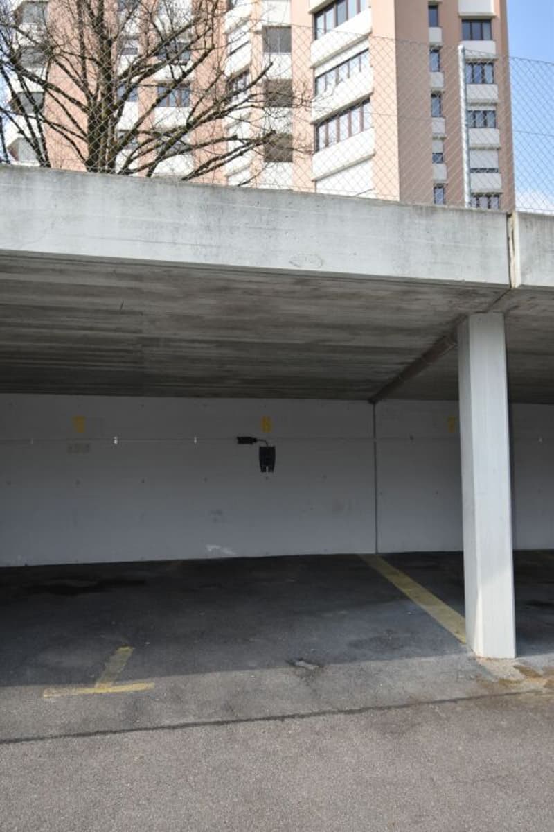 Carport mit Ladestation