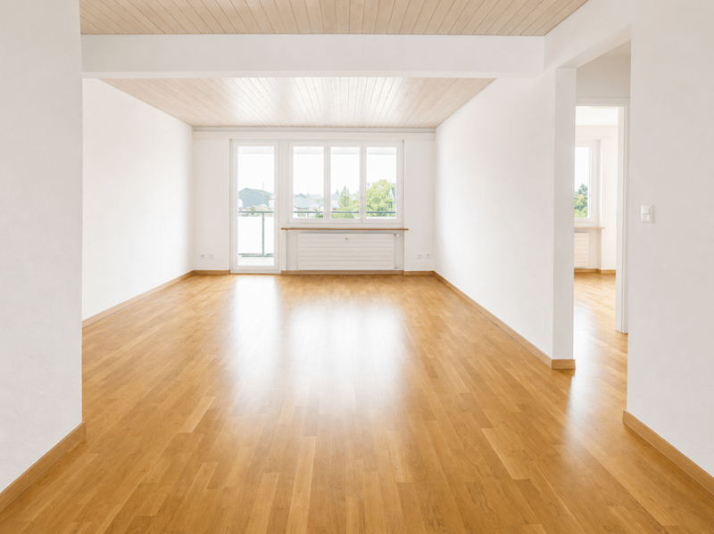 Geräumige 4.5 Zimmer-Wohnung mit grossen Balkon (3)