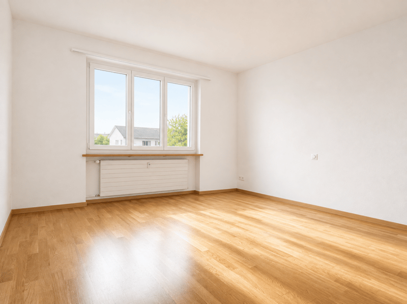 Geräumige 4.5 Zimmer-Wohnung mit grossen Balkon (7)