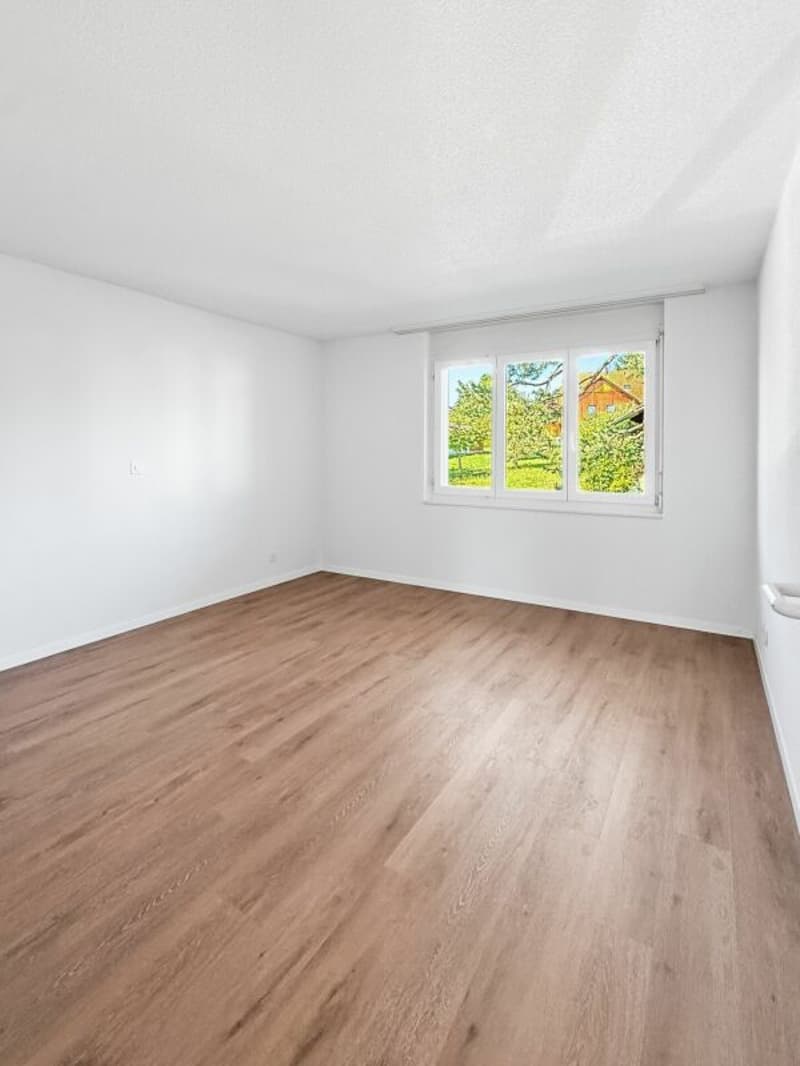 Helle 4.5-Zimmer-Wohnung mit Balkon in Walliswil b. Wangen (8)