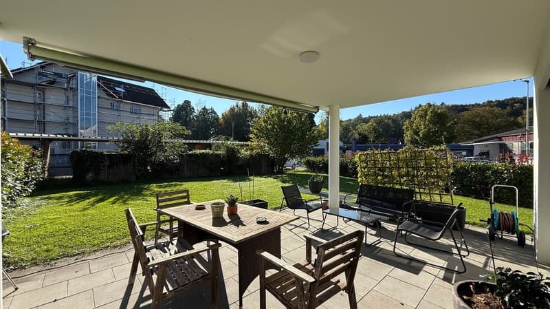 Moderne 4.5-Zimmer-Gartenwohnung (118 m²) mit 305 m² Privatgarten (3)