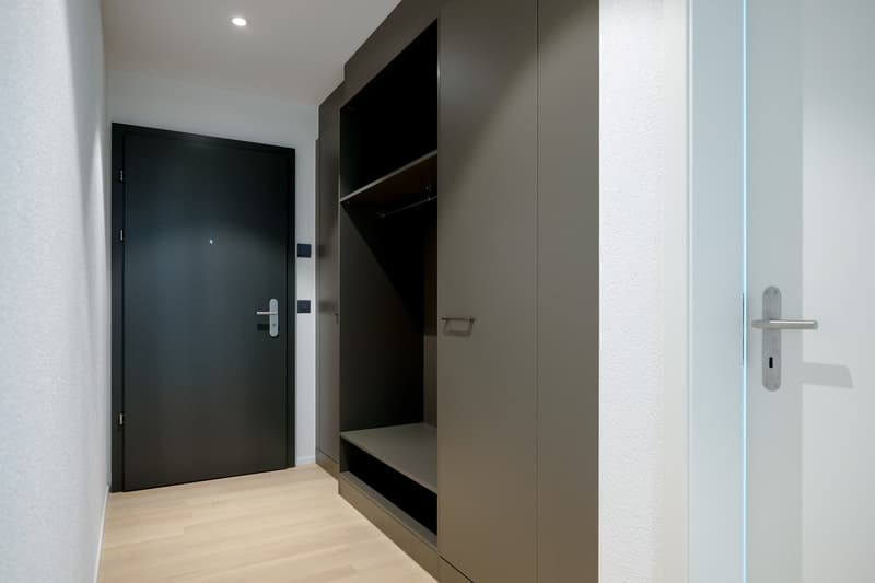 Grosszügige und moderne 4.5-Zimmerwohnung mit Gartensitzplatz (7)