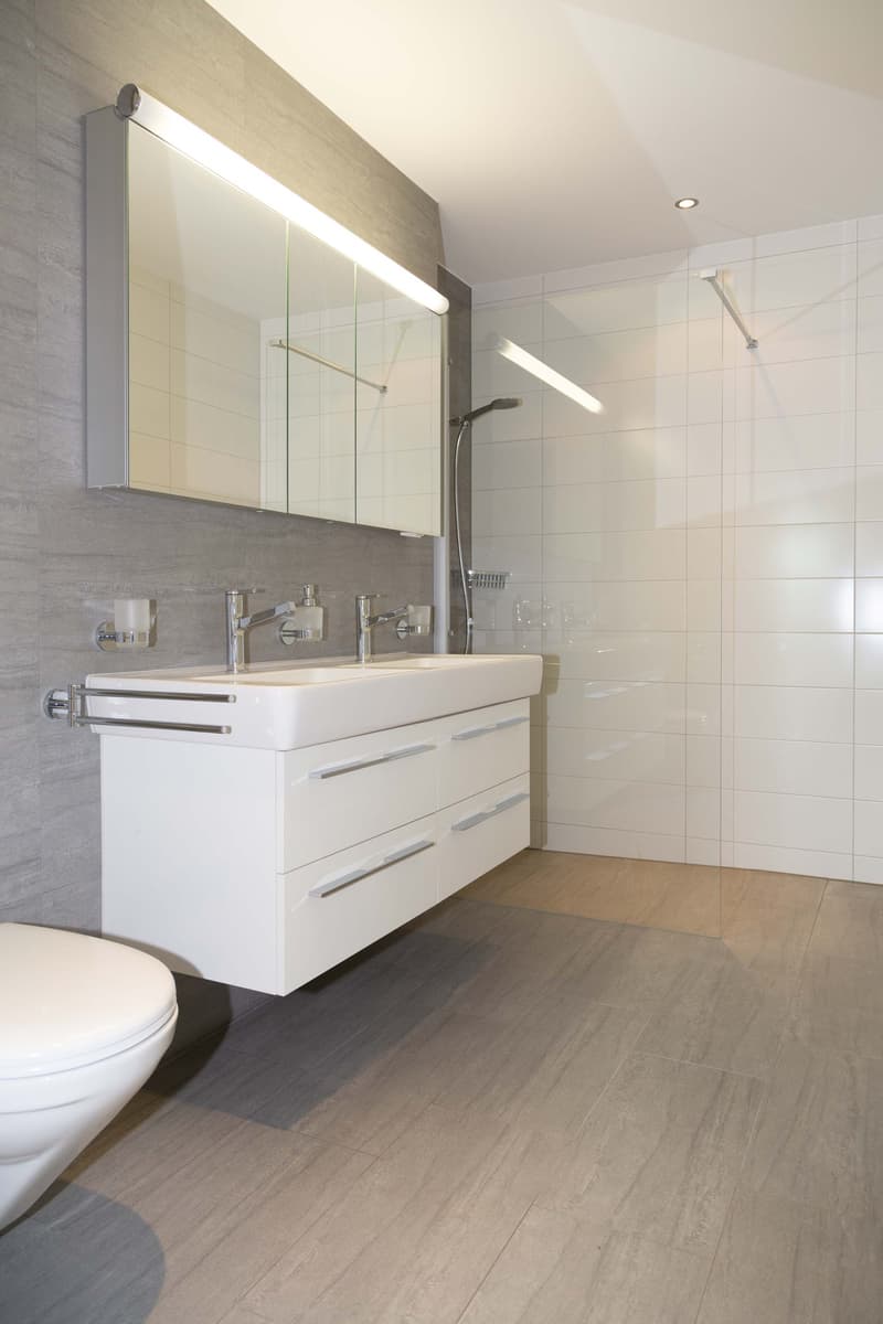 Helle 3.5-Zimmer-Wohnung mit grossem Balkon (6)