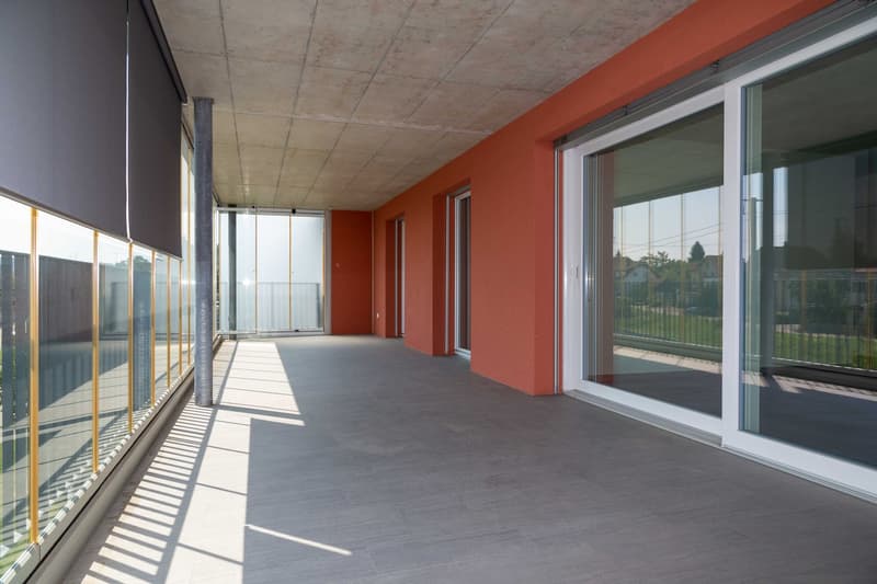 Helle 3.5-Zimmer-Wohnung mit grossem Balkon (10)