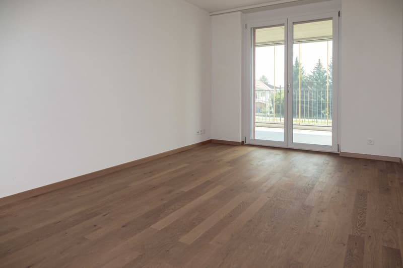 Helle 3.5-Zimmer-Wohnung mit grossem Balkon (4)