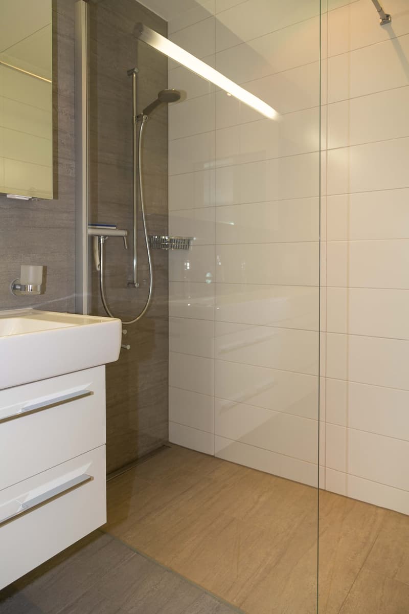 Helle 3.5-Zimmer-Wohnung mit grossem Balkon (7)