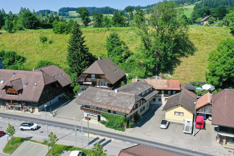 Wohnen, Gewerbe, Laden, Hobbyräume (1)