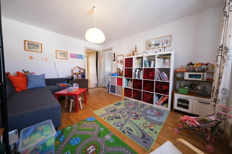 Appartement central de 5 pièces au 2e étage (7)
