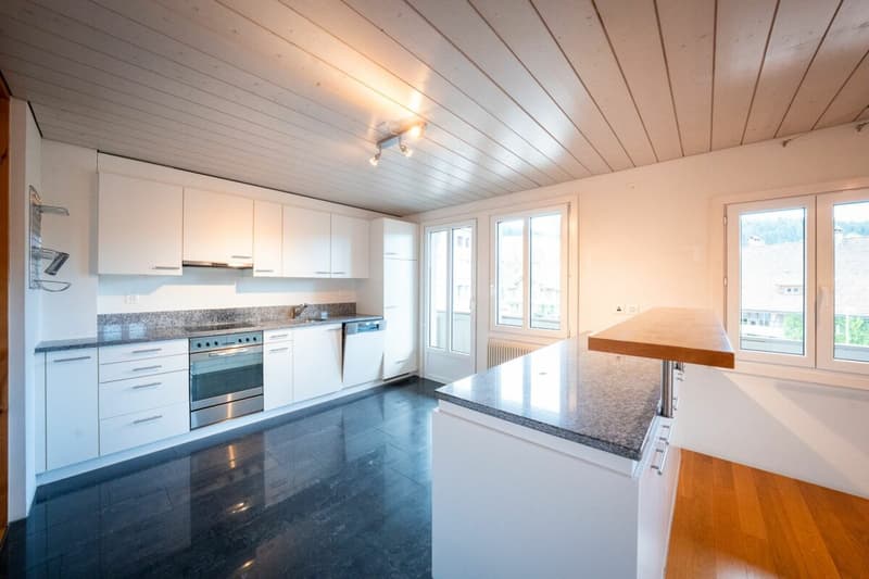 Grosszügige 3.5-Zimmer-Dachwohnung (2)