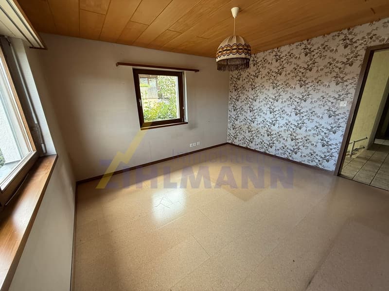 Charmantes, freistehendes 6.5-Zimmer Einfamilienhaus (11)
