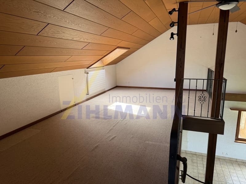 Charmantes, freistehendes 6.5-Zimmer Einfamilienhaus (7)