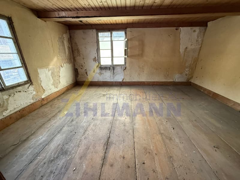 Sanierungsbedürftiges Haus im Herzen von Würenlingen (6)