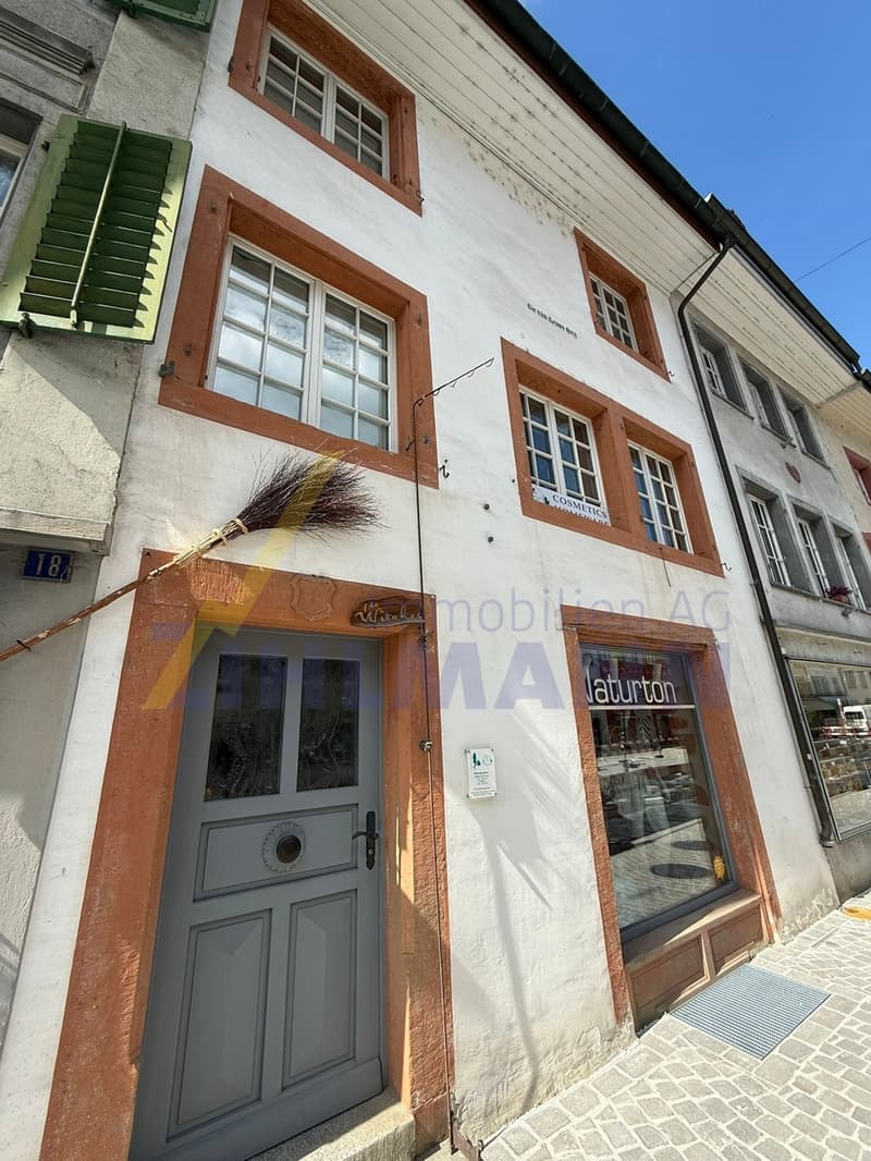 Historisches Wohn- und Geschäftshaus mit Potenzial (3)