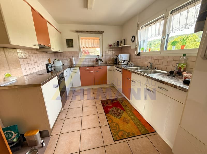 Charmantes 6.5-Zimmer-Einfamilienhaus mit separater Einliegerwohnung (6)