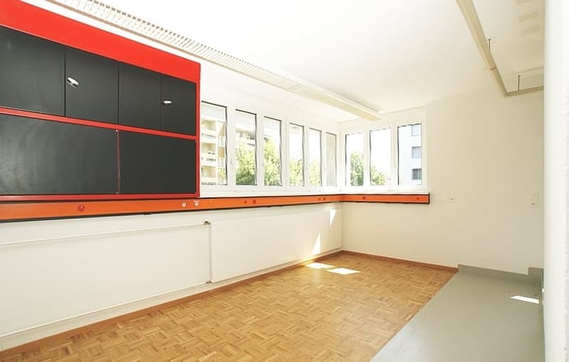 Gewerberäume zur Miete in Amriswil – Lagerraum mit Büro und WC (7)